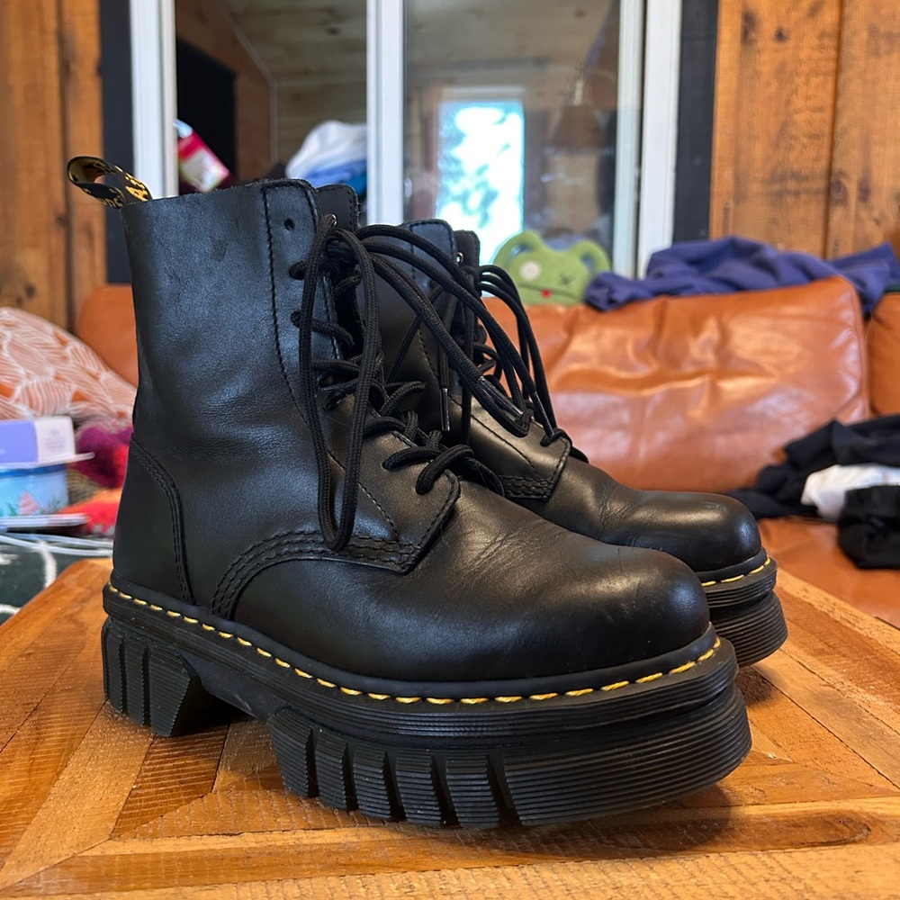 Dr. Martens Audrick Platform